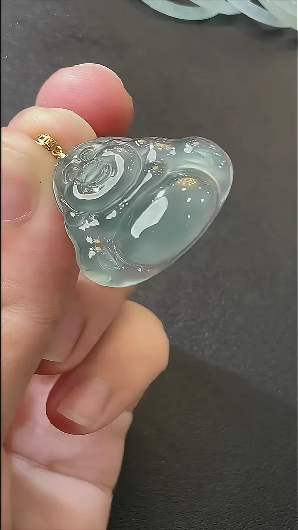 颈饰18K金镶嵌翡翠天然A货翡翠