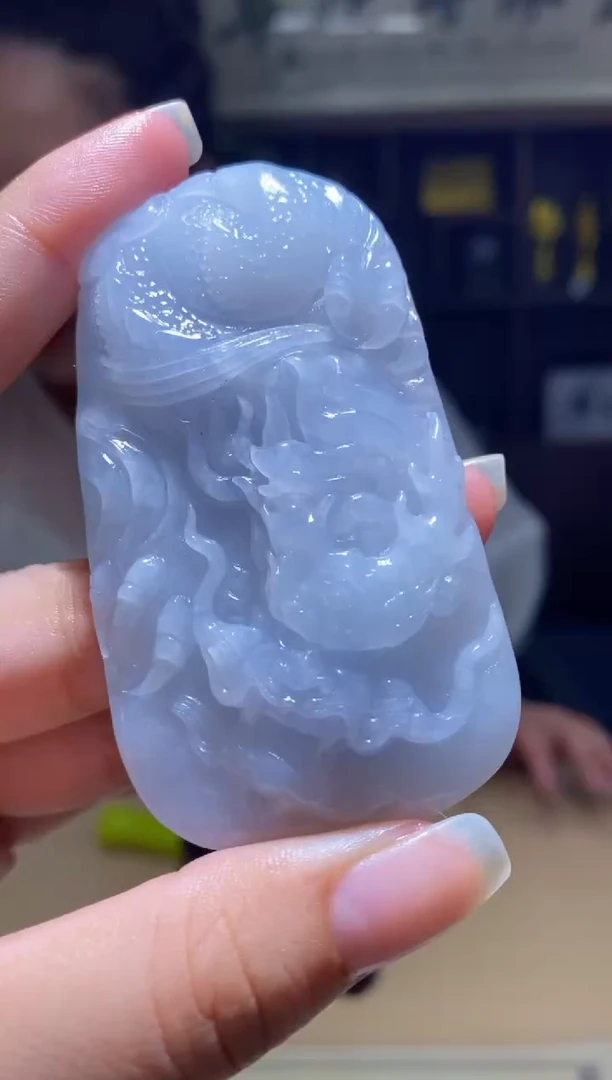 定制翡翠未镶嵌龙牌