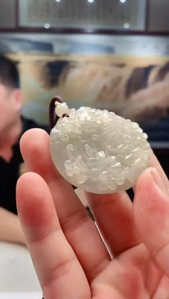 翡翠挂件未镶嵌多样性发一件