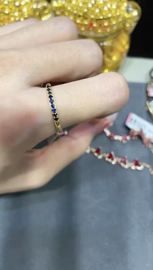 18K金镶嵌蓝宝石戒指 K黄