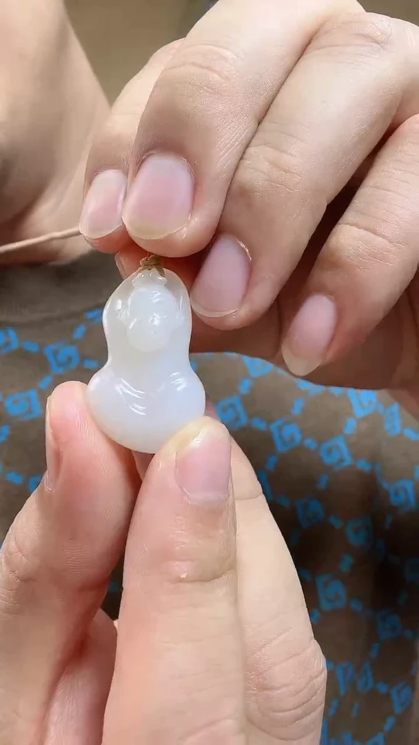 颈饰未镶嵌和田玉谢*.