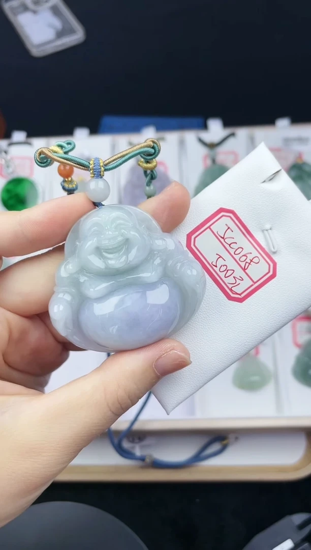 翡翠未镶嵌颈饰孤品5CC068春彩大佛+送同款绳子