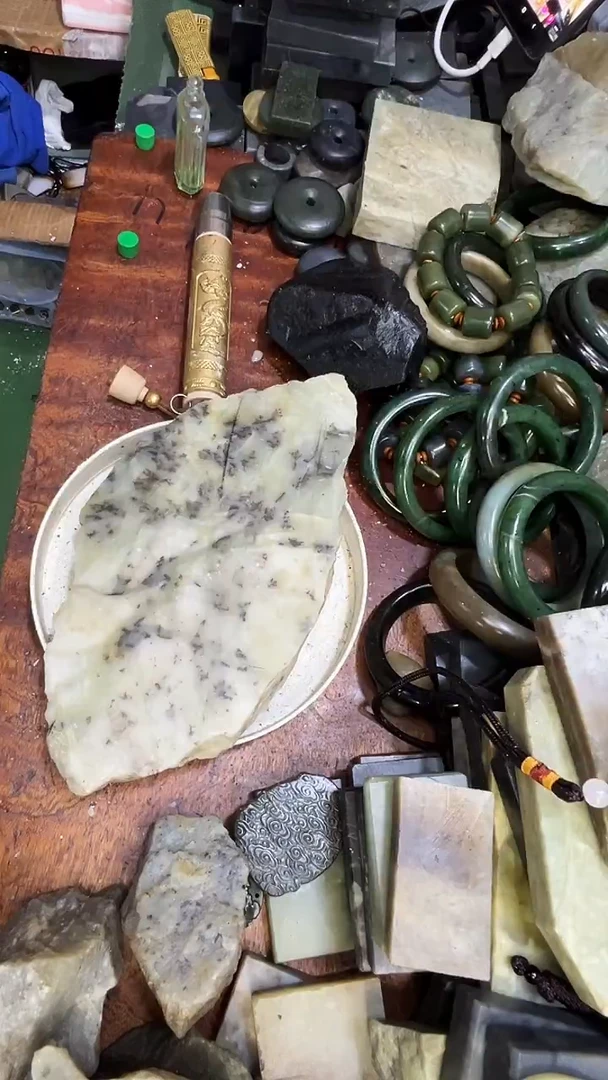 未镶嵌和田玉珠宝半成品1