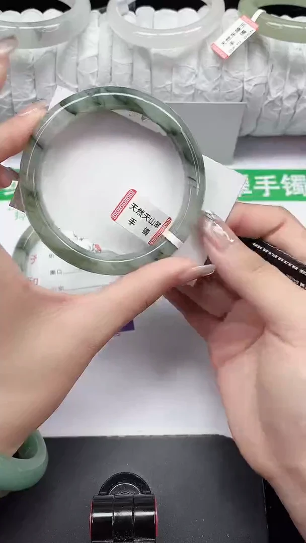 未镶嵌手镯石英质玉49-59/60