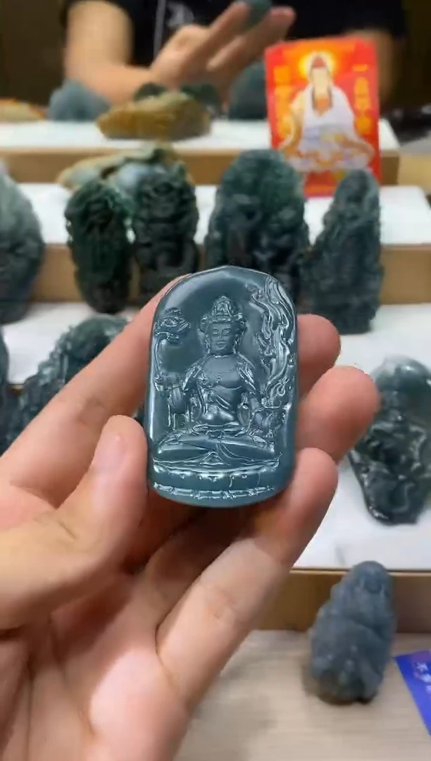 定制翡翠未镶嵌天然翡翠A货