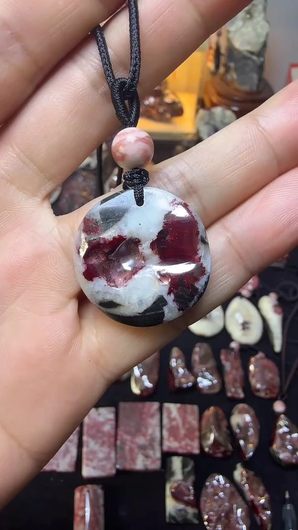 天然辰砂大晶砂随行吊坠