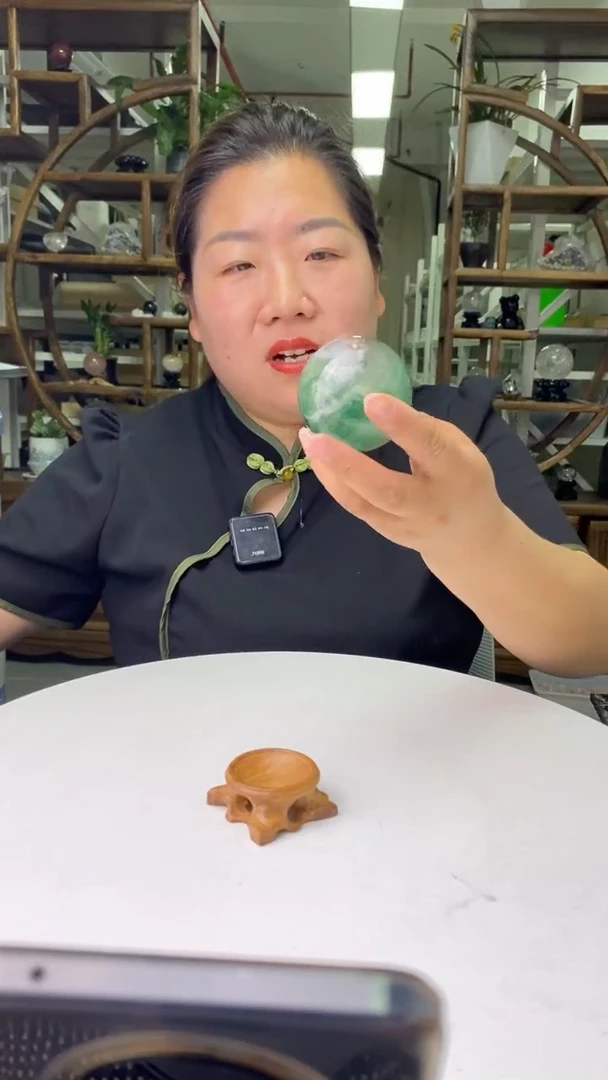 球未镶嵌萤石萤石球D683