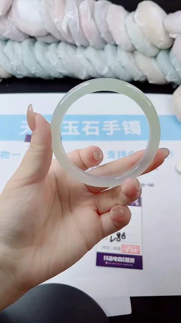 未镶嵌手镯石英质玉多样性发货L86-62