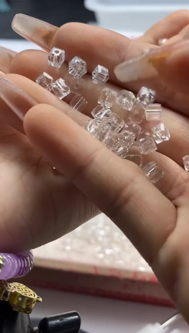 【闪购商品】水晶颈饰未镶嵌w2174白水晶小方块4*4mm*50颗