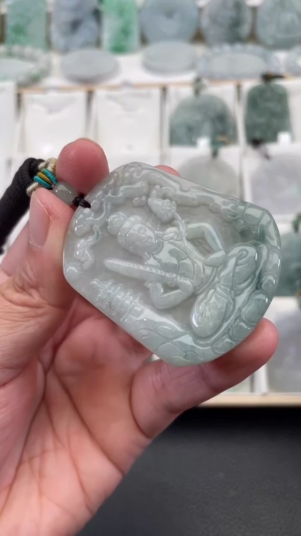 颈饰未镶嵌翡翠天然缅甸翡翠A货317