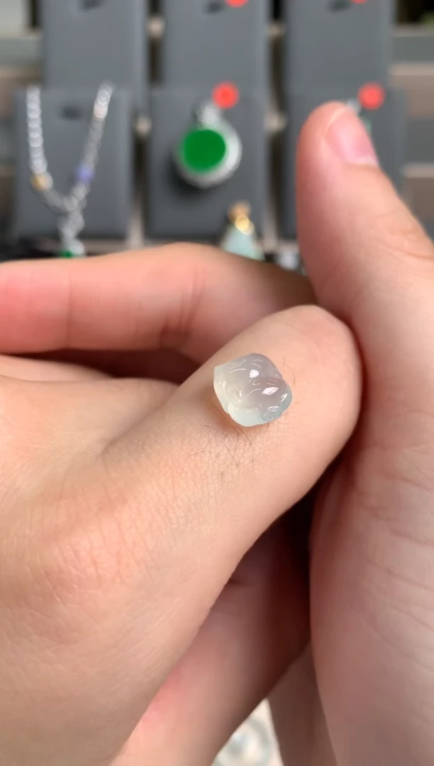 未镶嵌定制翡翠裸玉