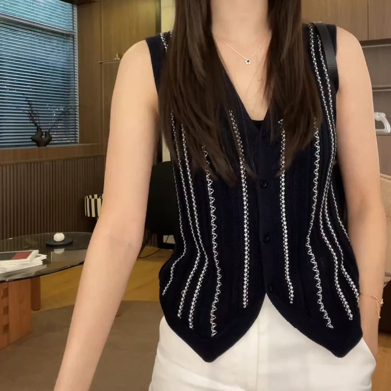 镂空透气老钱拼色条纹无袖背心LK2503733