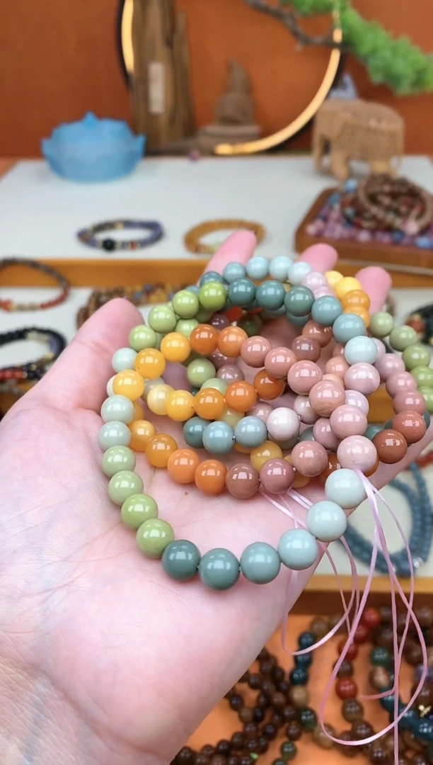 【闪购商品】石英质玉（阿拉善玉）手链未镶嵌单圈阿拉善彩虹手串