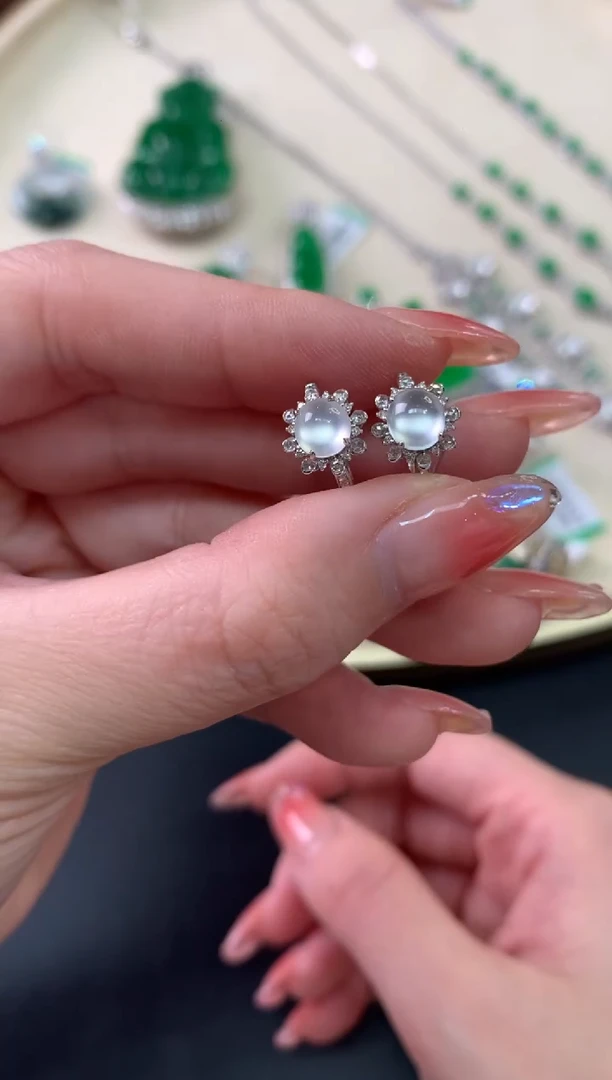 【闪购商品】翡翠耳饰18K金镶嵌A558|6800