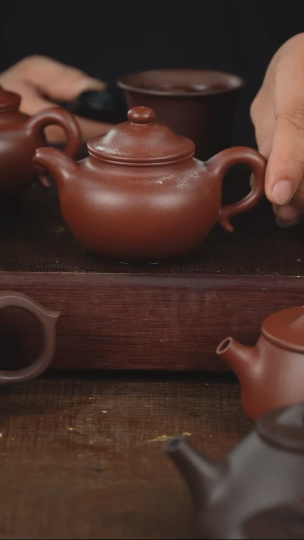 茶壶紫砂190cc红皮龙莲子