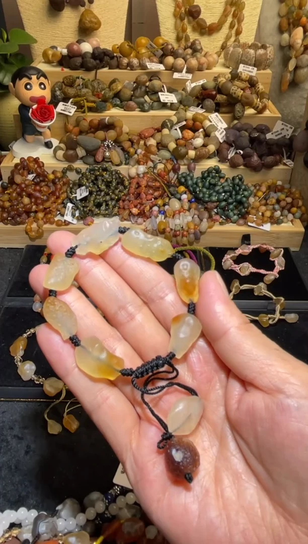 未镶嵌手链玛瑙/玉髓俏色冰糖黑绳手链