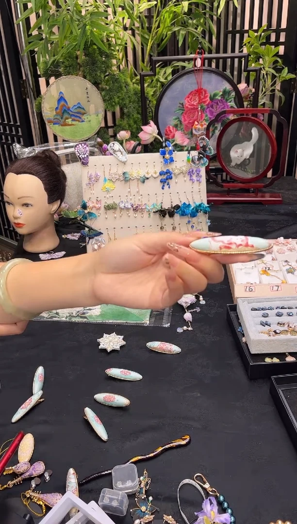 织绣团*非遗苏绣手工饰品