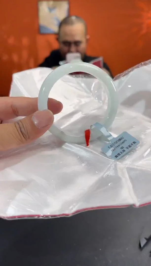 未镶嵌手镯翡翠15  56