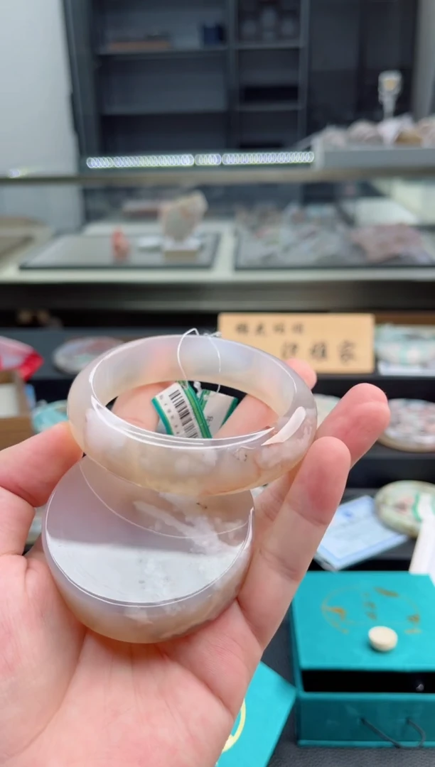 石英质玉手镯未镶嵌61圈口（赠送镯心）3569276