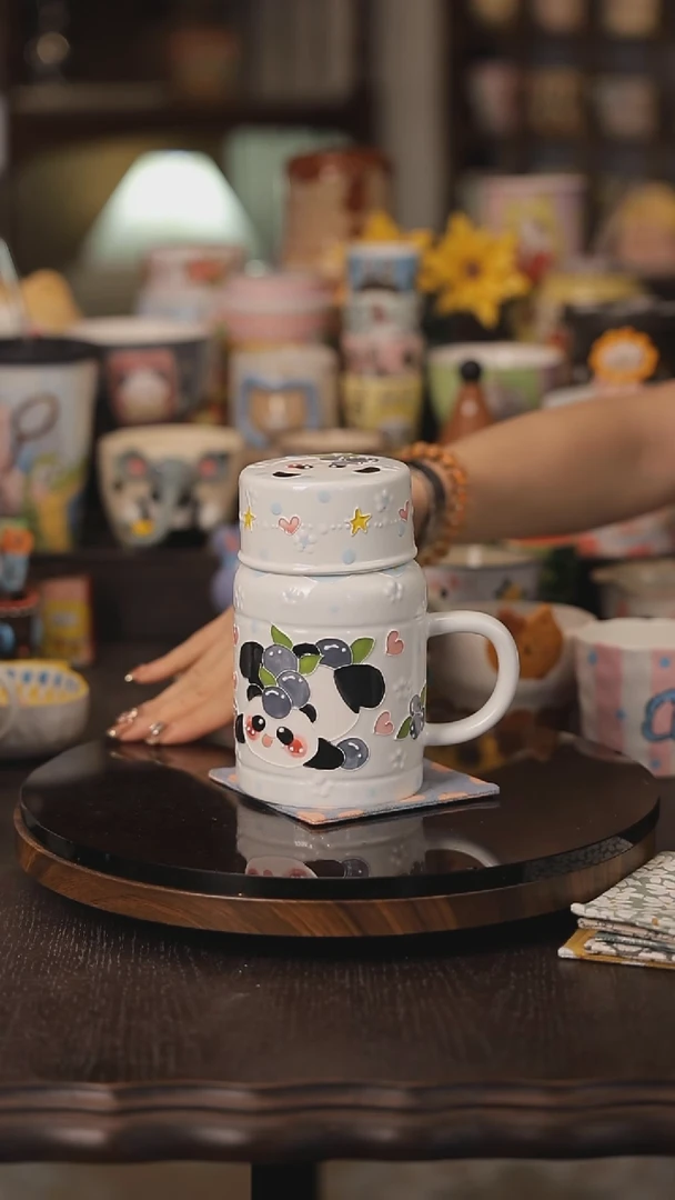 摆件景德镇釉下彩绘设计师款式陶瓷