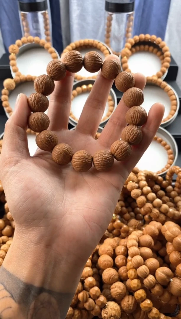 吊坠猴头核桃猴头原皮手串
