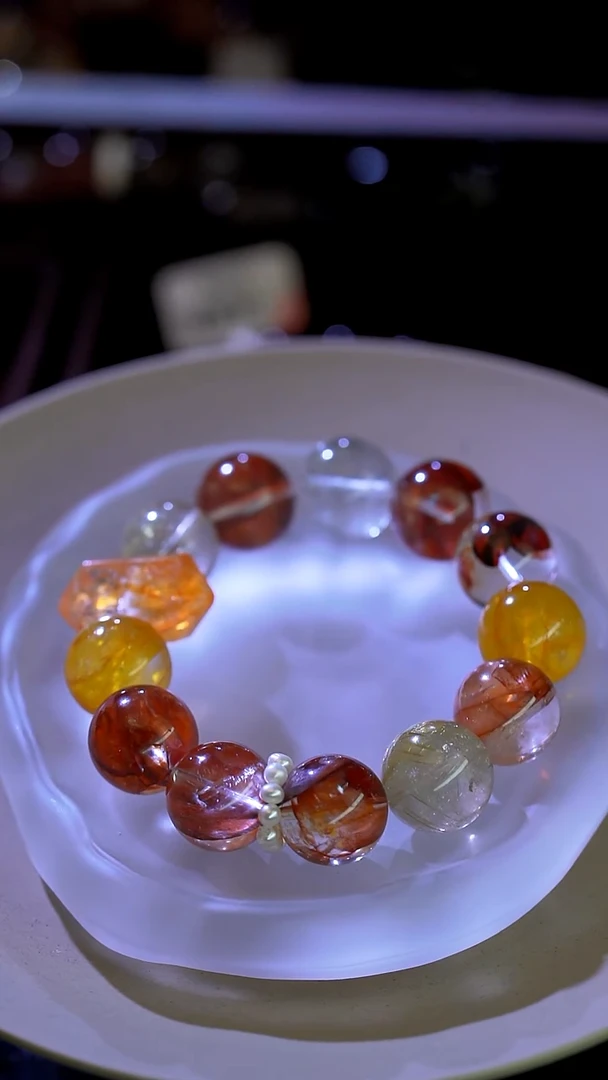 水晶手串未镶嵌T****肉水晶手串