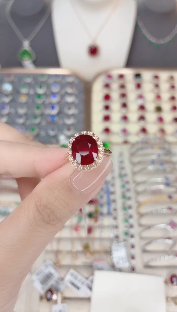 18K金镶嵌碧玺戒指碧玺4.6CT