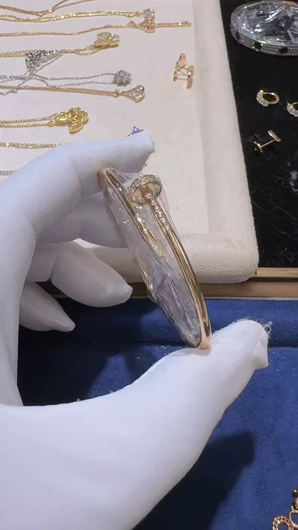 【闪购商品】钻石手镯18K金镶嵌手镯15