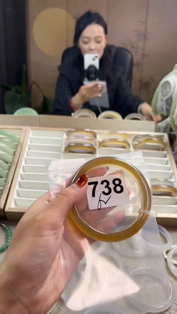 手镯玛瑙/玉髓未镶嵌738