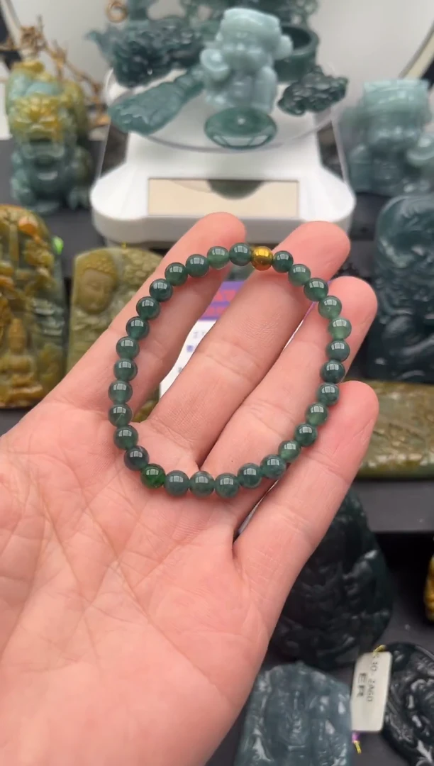 颈饰未镶嵌翡翠手串