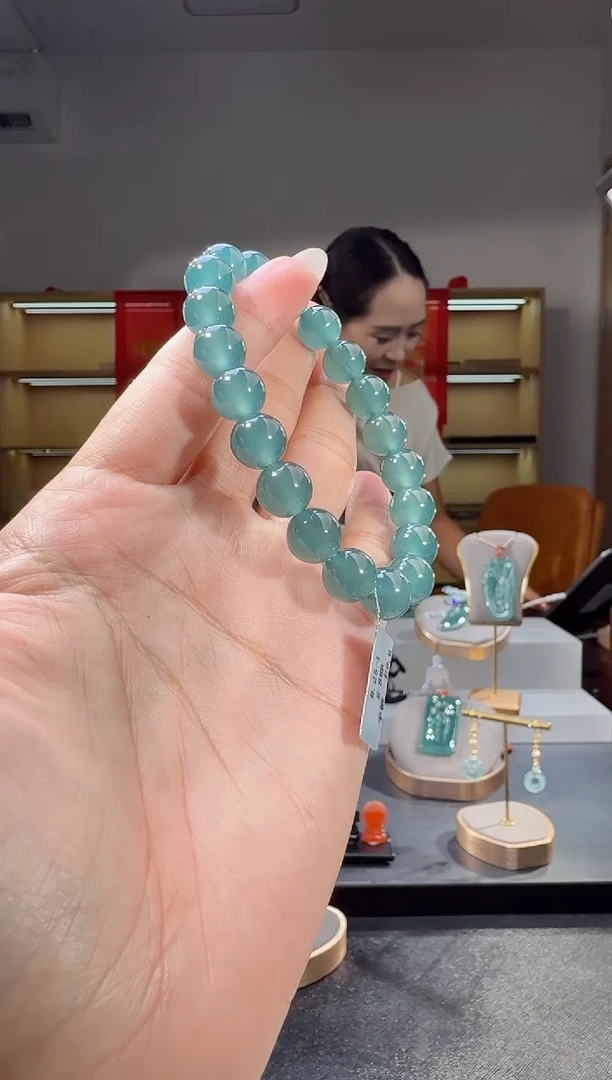 未镶嵌手串翡翠手串（多样性发其一）