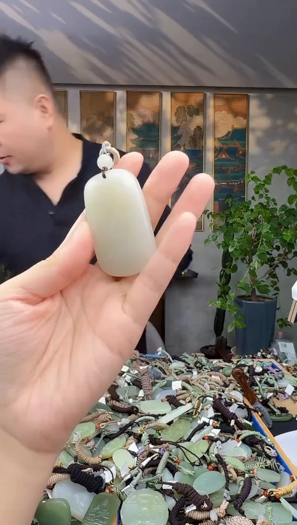 未镶嵌和田玉挂件拍一发一