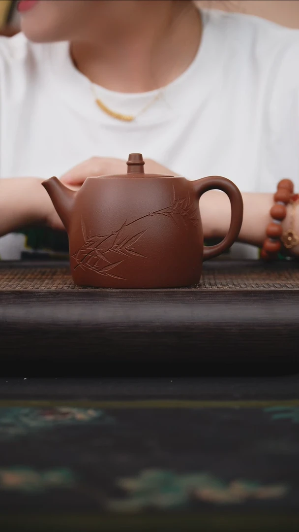 茶壶紫砂底槽青 景舟汉铎