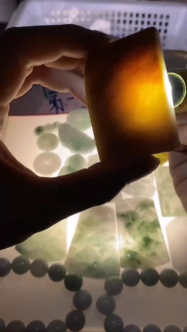 未镶嵌挂件翡翠天然缅货翡翠毛料