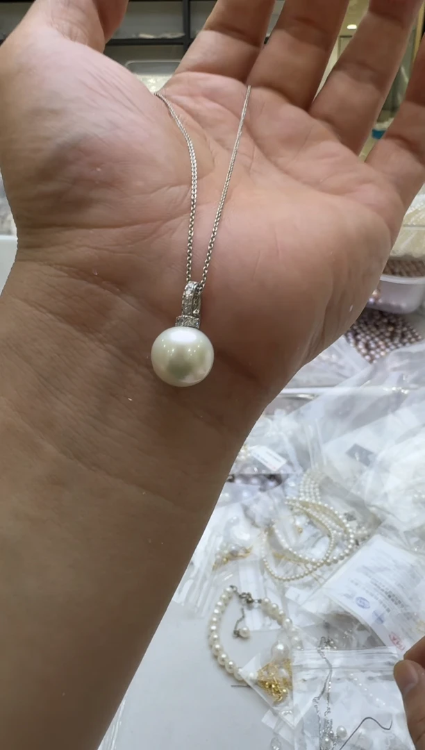 淡水珍珠银S925镶嵌吊坠(赠链)11-12mm 白万能扣