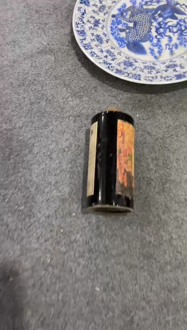 瓷片手工手绘龙凤呈祥瓶