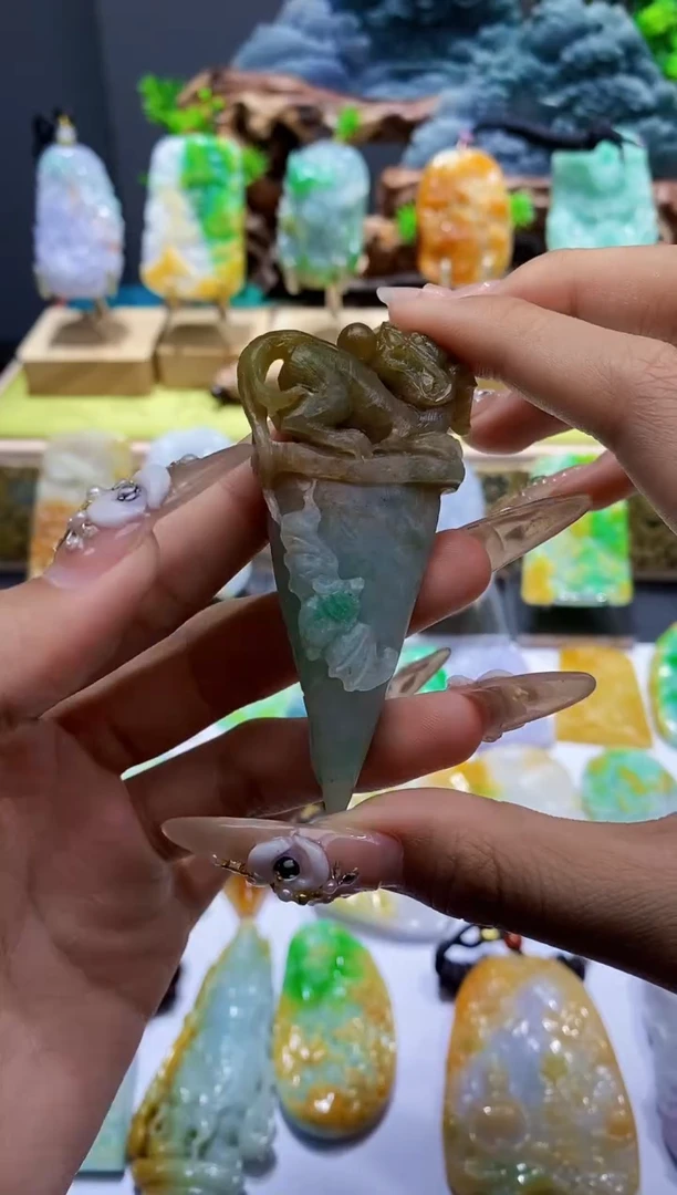 【闪购商品】定制翡翠未镶嵌翡翠A货