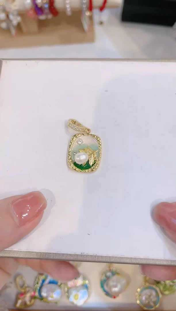 【闪购商品】淡水珍珠颈饰合金吊坠