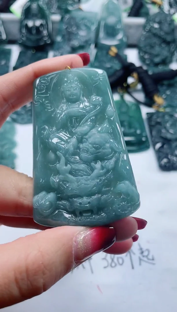 【闪购商品】翡翠颈饰未镶嵌