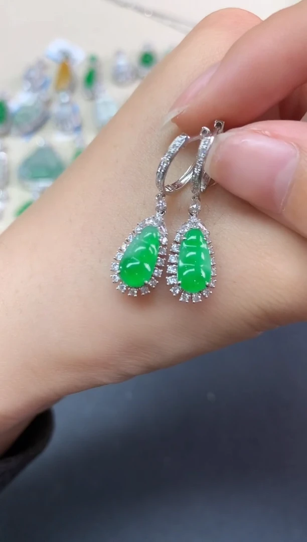 18K金镶嵌翡翠耳饰耳饰|15800