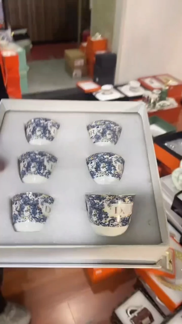 杯鸿辉家品牌瓷器，京东包邮！