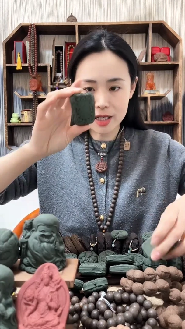 【闪购商品】泥塑青龙醒心斋戒牌微瑕