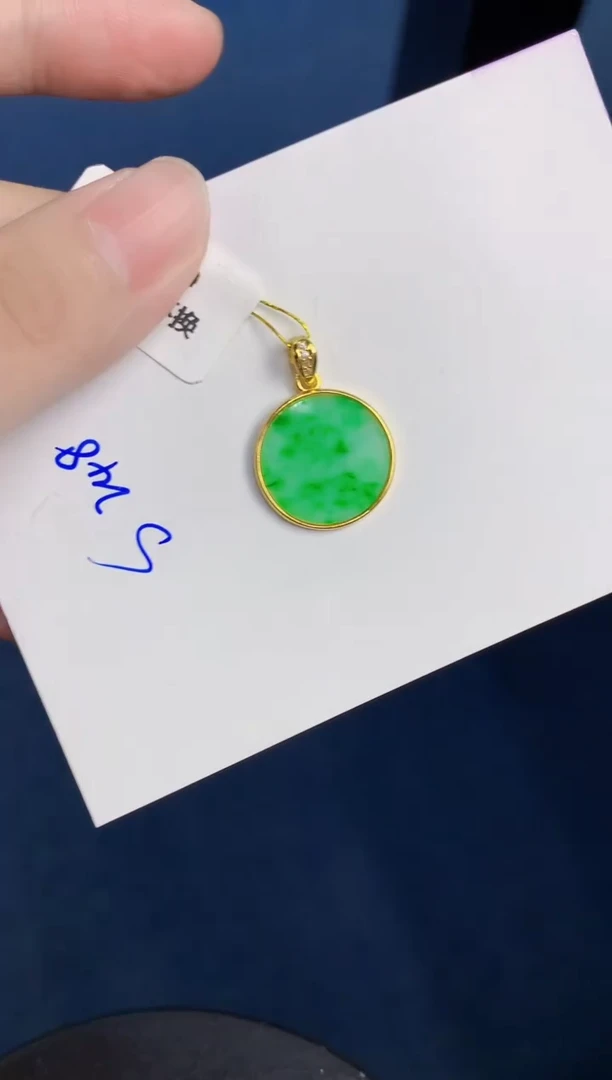 颈饰未镶嵌翡翠天然翡翠缅甸A货