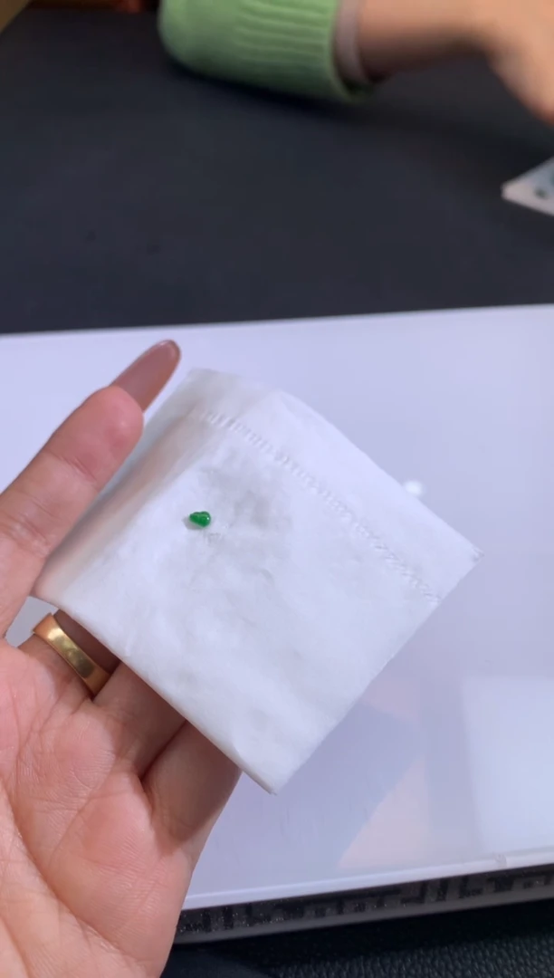 【闪购商品】定制翡翠未镶嵌翡翠