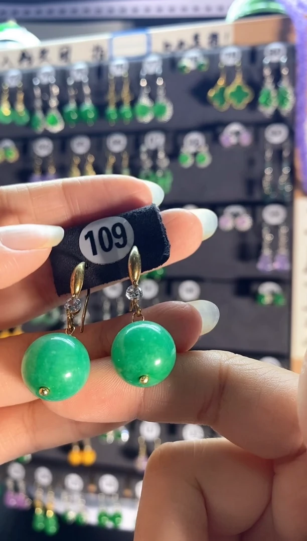 翡翠银S925镶嵌颈饰109.....