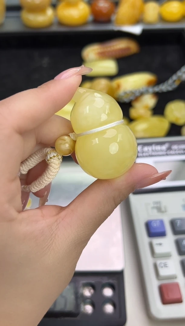 裸石琥珀未镶嵌琥珀蜜蜡吊坠