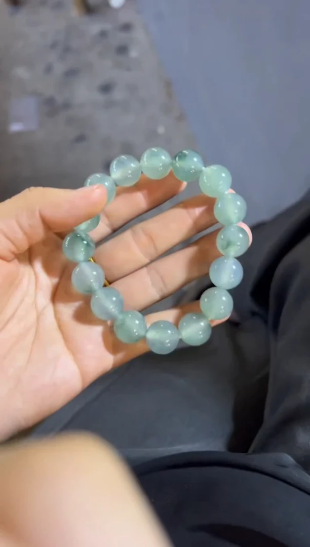 未镶嵌定制翡翠手串