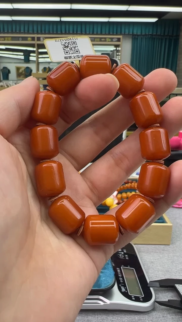 未镶嵌琥珀手链98秒拍号 假一罚三