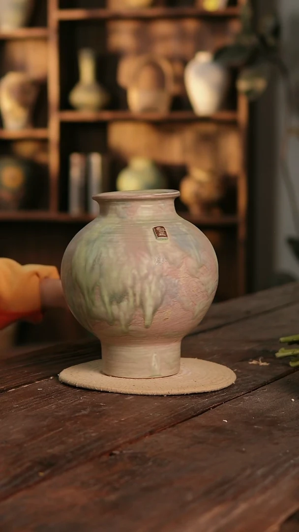 摆件15-326 陶瓷花器高25口径10 微瑕