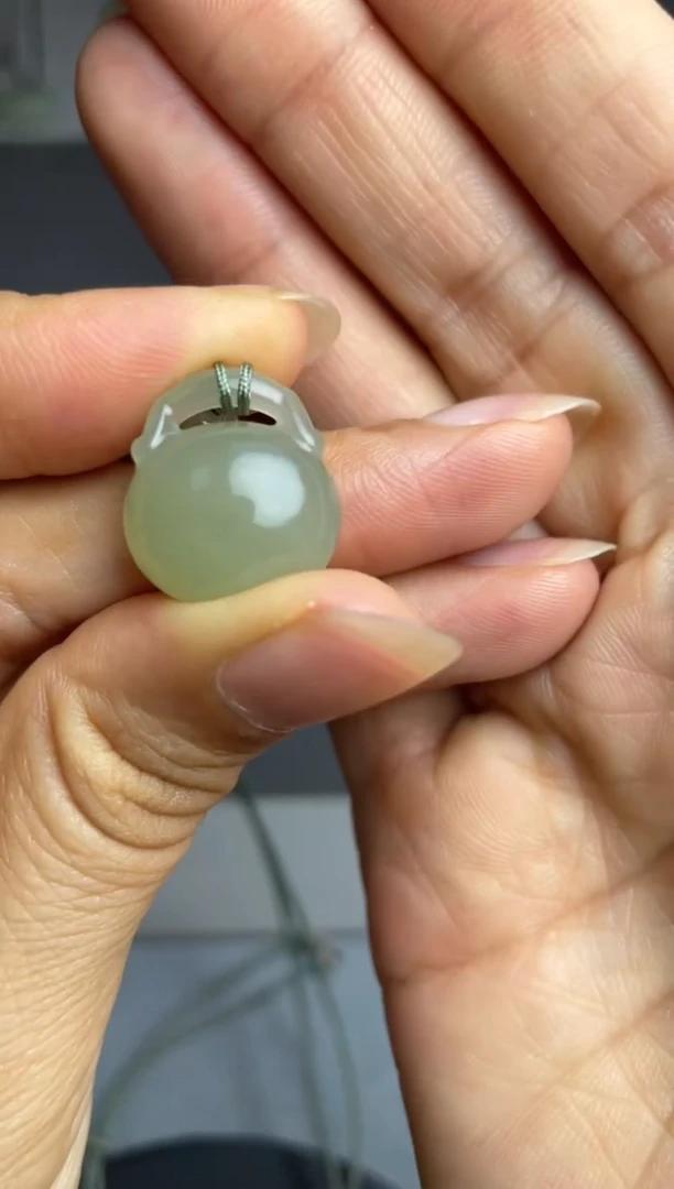 和田玉未镶嵌颈饰1